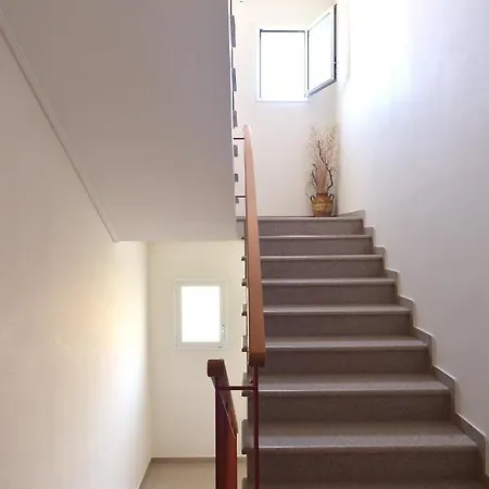 Arodo Lefkáda